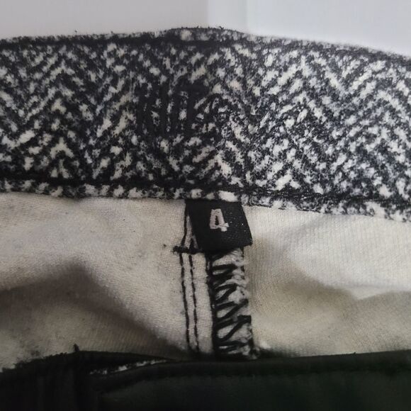 KUT from the Kloth Herringbone pants - Picture 6 of 7